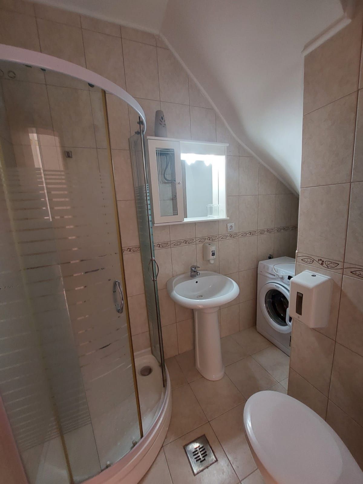 Dupleks Dvosoban Stan sa Pogledom na More,Bazenom i Parking Mestom u Kumboru, Herceg Novi - Dugoročno Izdavanje (DOSTUPAN OD 01.09.2025) - Amfora Real Estate