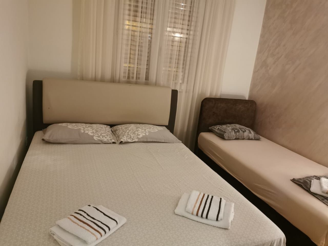 Jednosoban namešten stan 52m² u Rozinu, Budva – Dostupno do 01.06.2026 - Amfora Real Estate