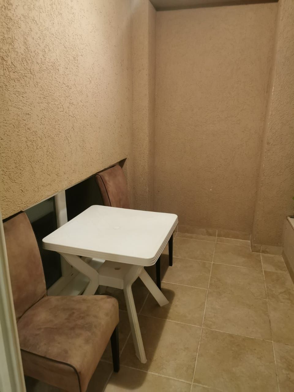 Jednosoban namešten stan 52m² u Rozinu, Budva – Dostupno do 01.06.2026 - Amfora Real Estate