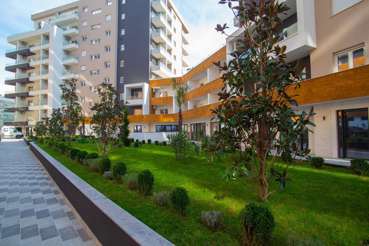 Prodaja moderno opremljenog dvosobnog stana 70 m² sa garažnim mestom – The Old Bakery, Budva - Amfora Real Estate