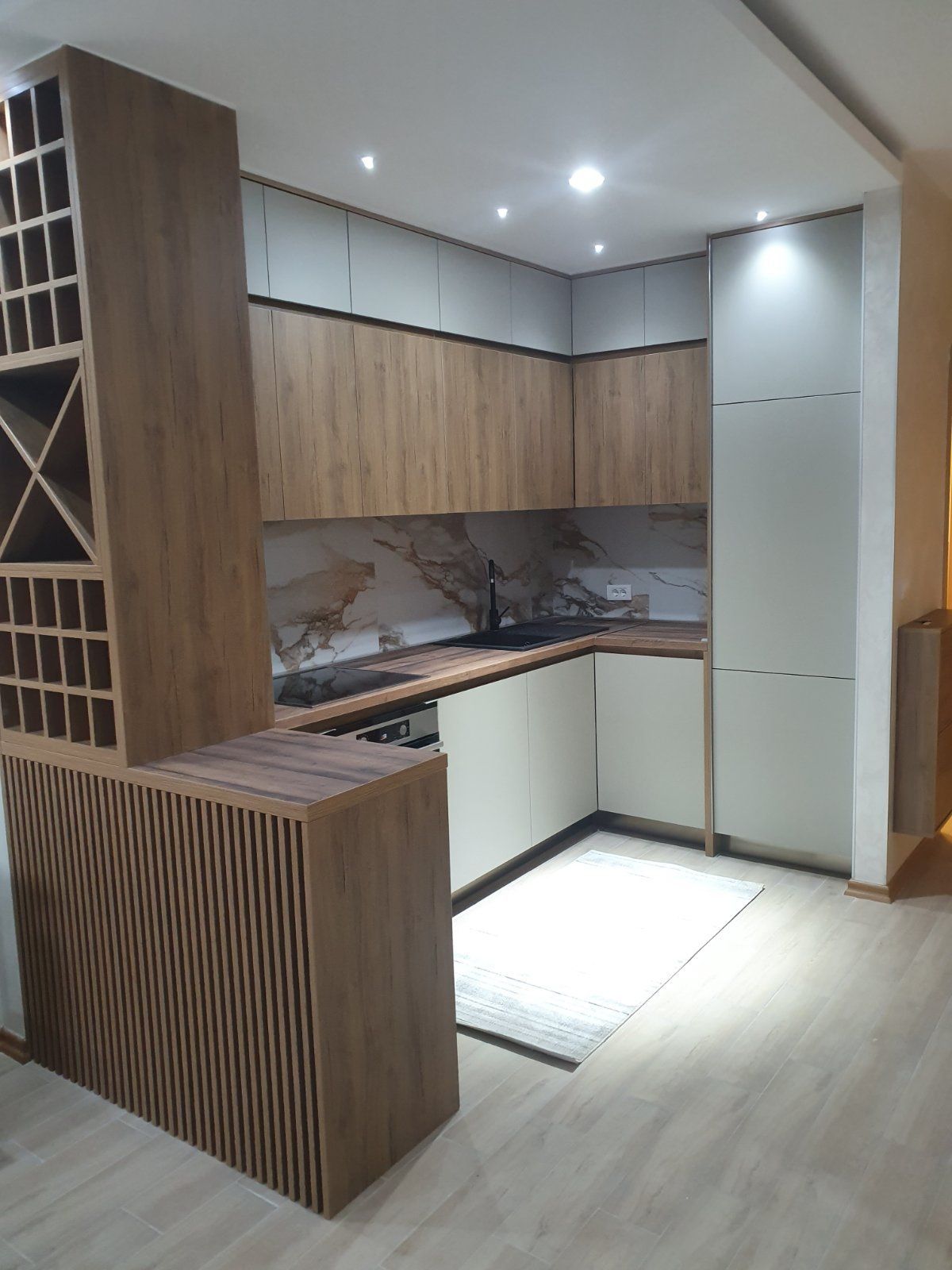 Prodaja moderno opremljenog dvosobnog stana 70 m² sa garažnim mestom – The Old Bakery, Budva - Amfora Real Estate