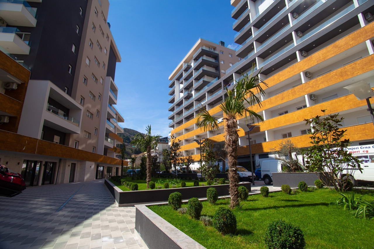 Prodaja moderno opremljenog dvosobnog stana 70 m² sa garažnim mestom – The Old Bakery, Budva - Amfora Real Estate