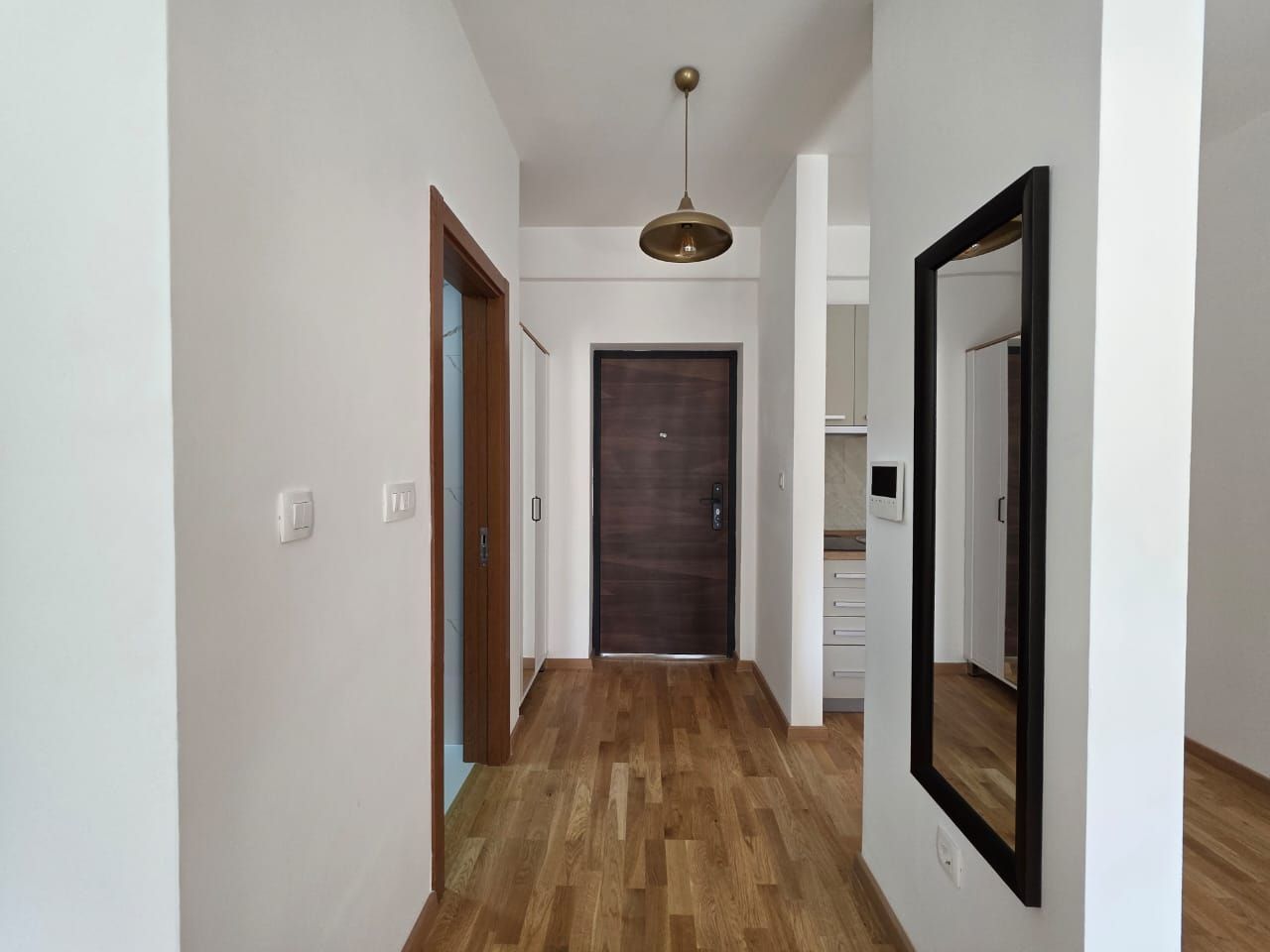 Moderno opremljen studio apartman 31m² sa bočnim pogledom na more – Bečići - Amfora Real Estate