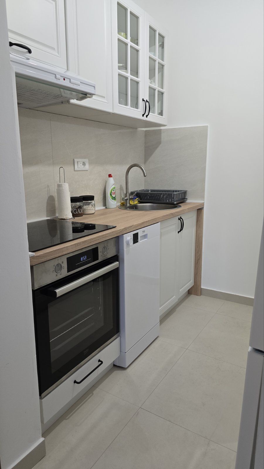 Namesten dvosoban stan sa garaznim mestom, Budva-Rozino (Na duzi period,dostupno od 01.09.2025) - Amfora Real Estate