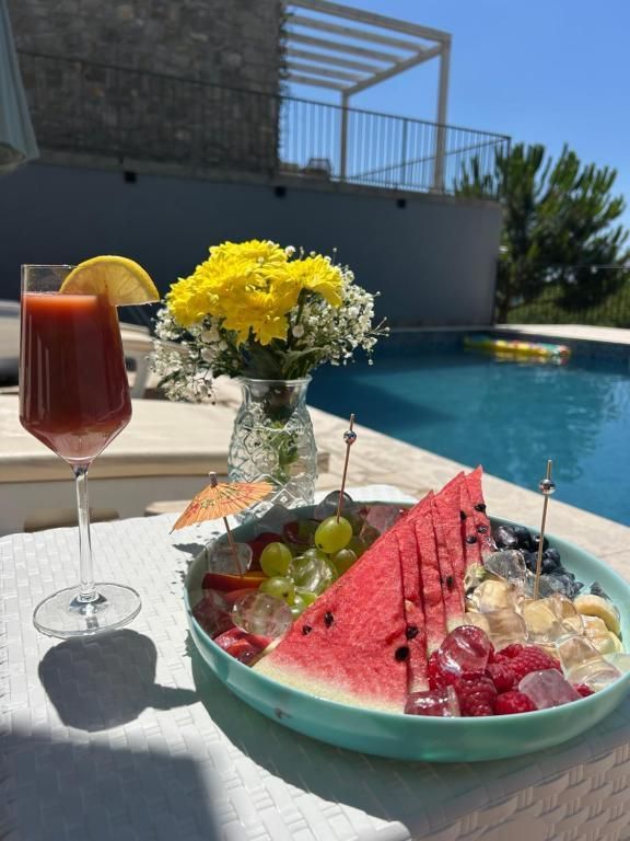 Jednosoban stan 42m² sa pogledom na more u Pržnu, Budva – U kompleksu sa bazenom i parkingom - Amfora Real Estate