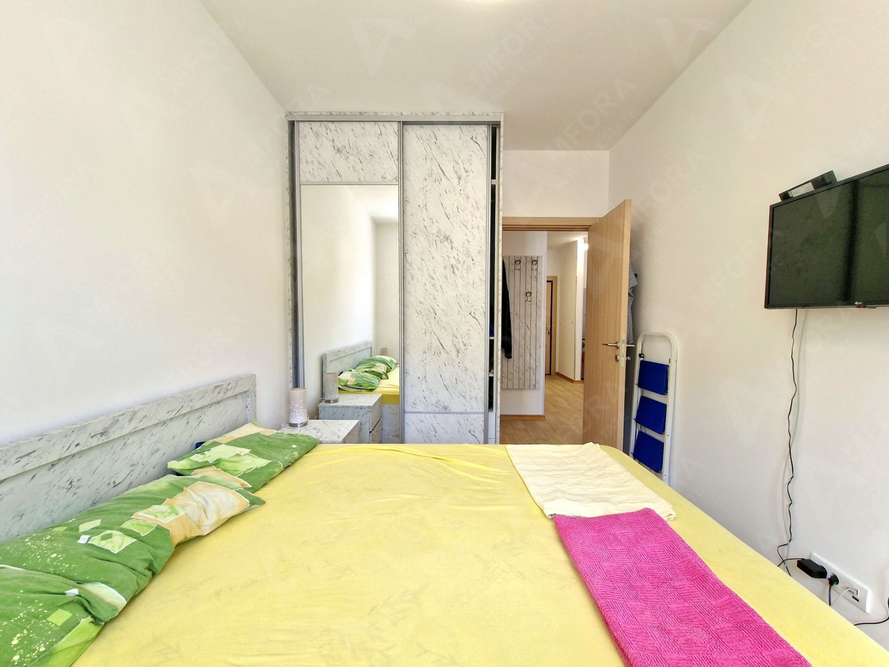 JEDNOSOBAN MODERNO OPREMLJEN STAN 45 M² SA POGLEDOM NA MORE I GARAŽNIM MESTOM U KOMPLEKSU THE OLD BAKERY – BUDVA (NA DUZI PERIOD) - Amfora Real Estate