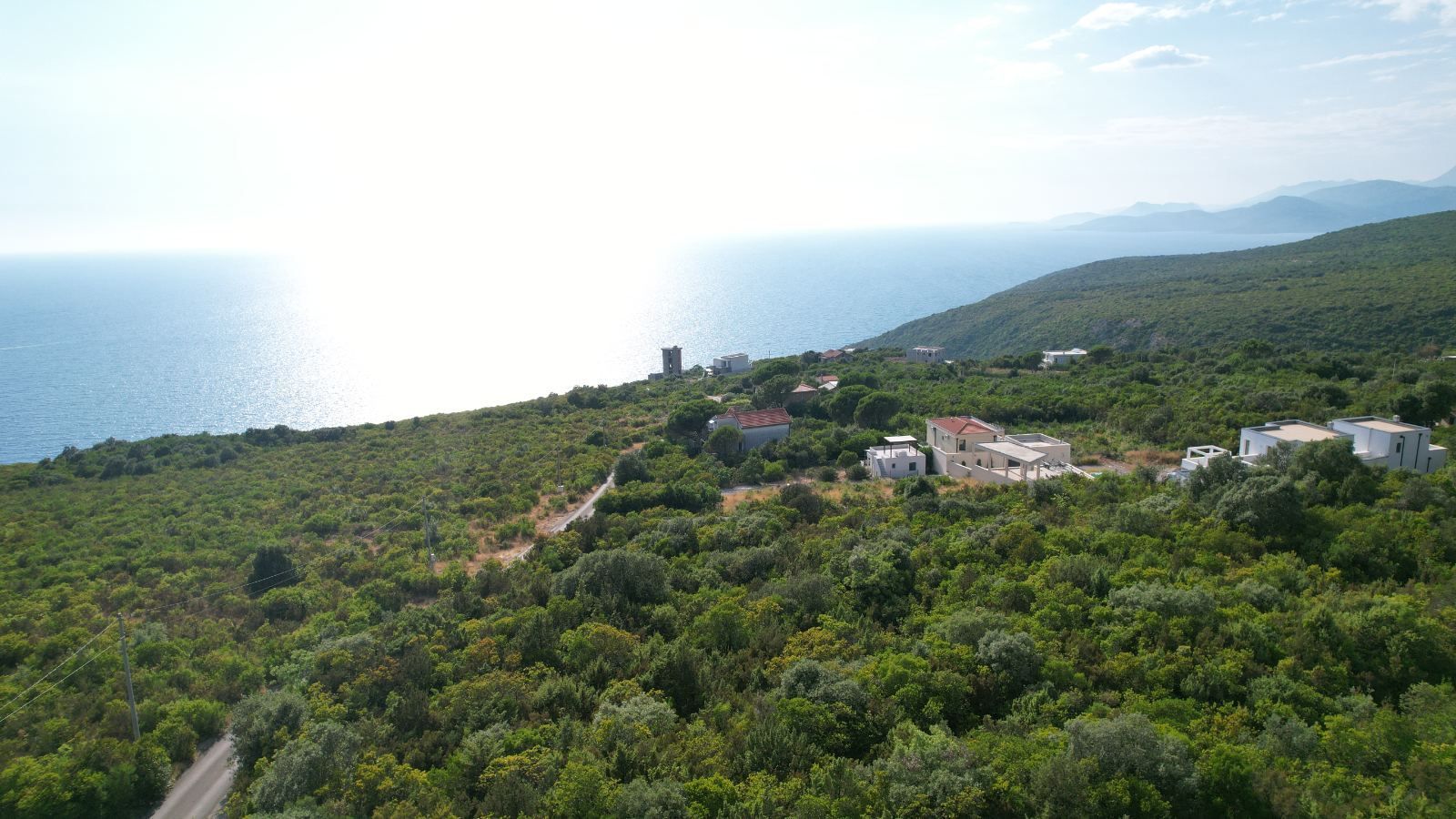 Urbanizovan plac 2270m² sa panoramskim pogledom na more – Zagora, Kotor – Hitna prodaja - Amfora Real Estate