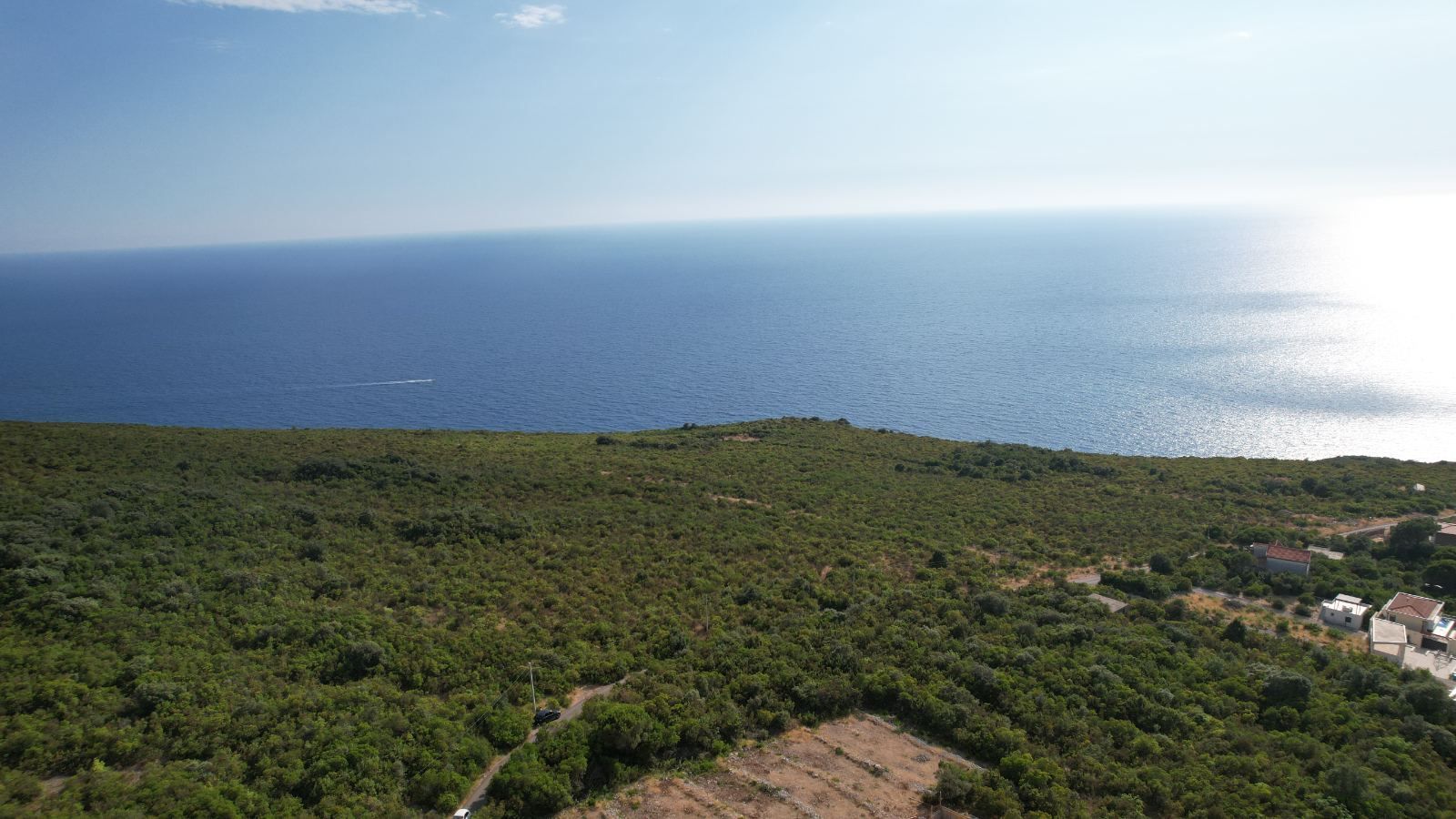 Urbanizovan plac 2270m² sa panoramskim pogledom na more – Zagora, Kotor – Hitna prodaja - Amfora Real Estate