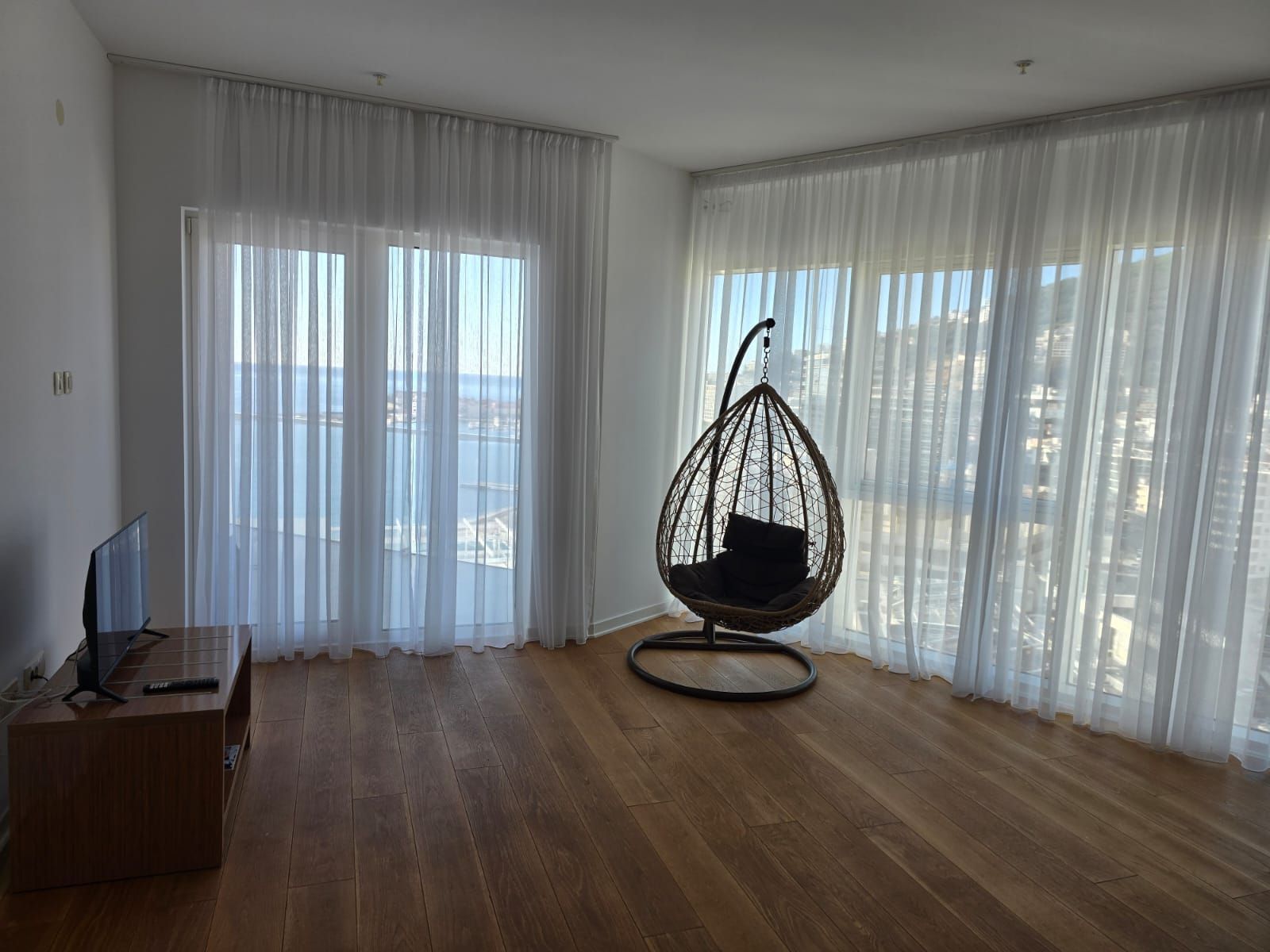 Dvosoban stan 104m2 sa pogledom na more,Tre Canne,Budva (Bez plaćanja poreza na prenos od 3%) - Amfora Real Estate