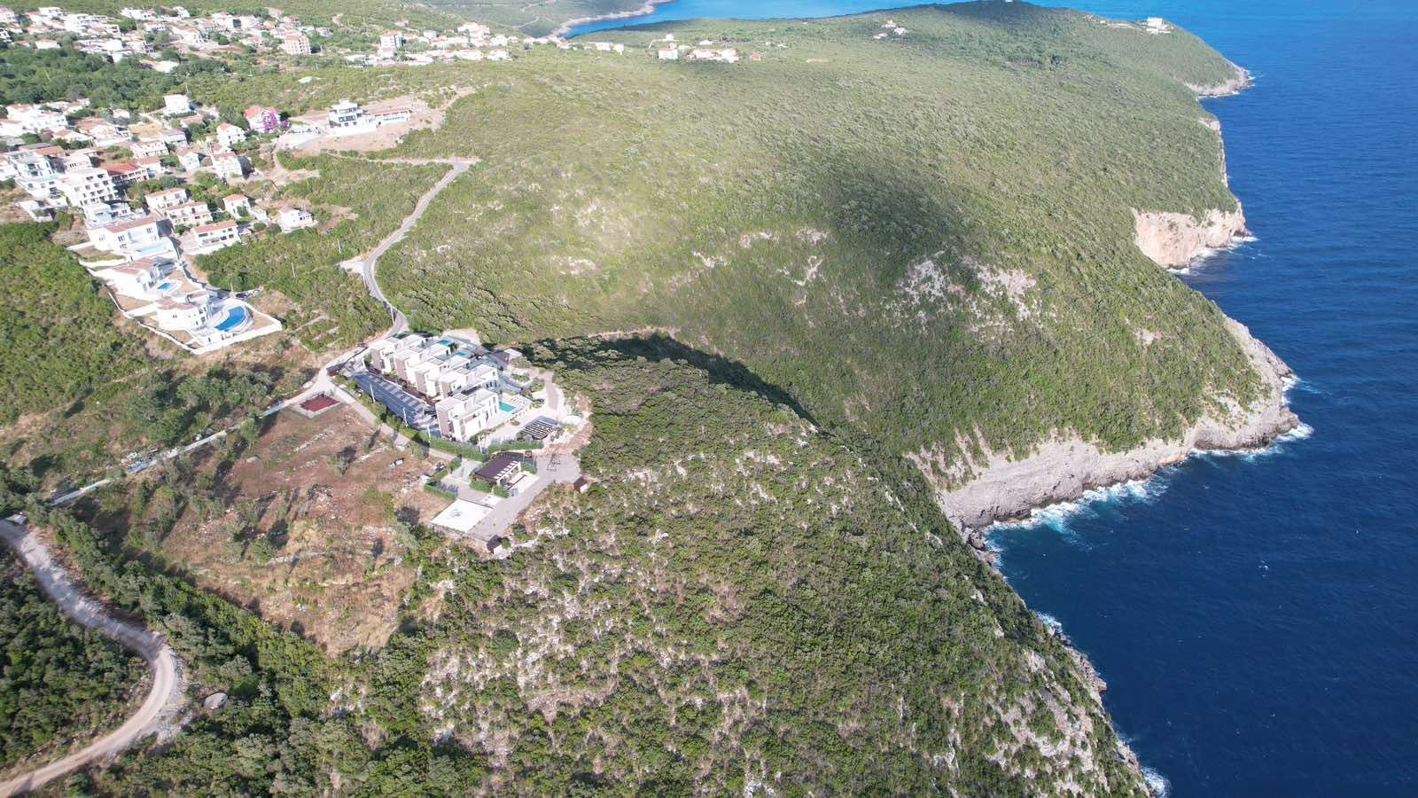 Plac 1000m² sa UT uslovima i panoramskim pogledom na more – Krimovica, Kotor - Amfora Real Estate