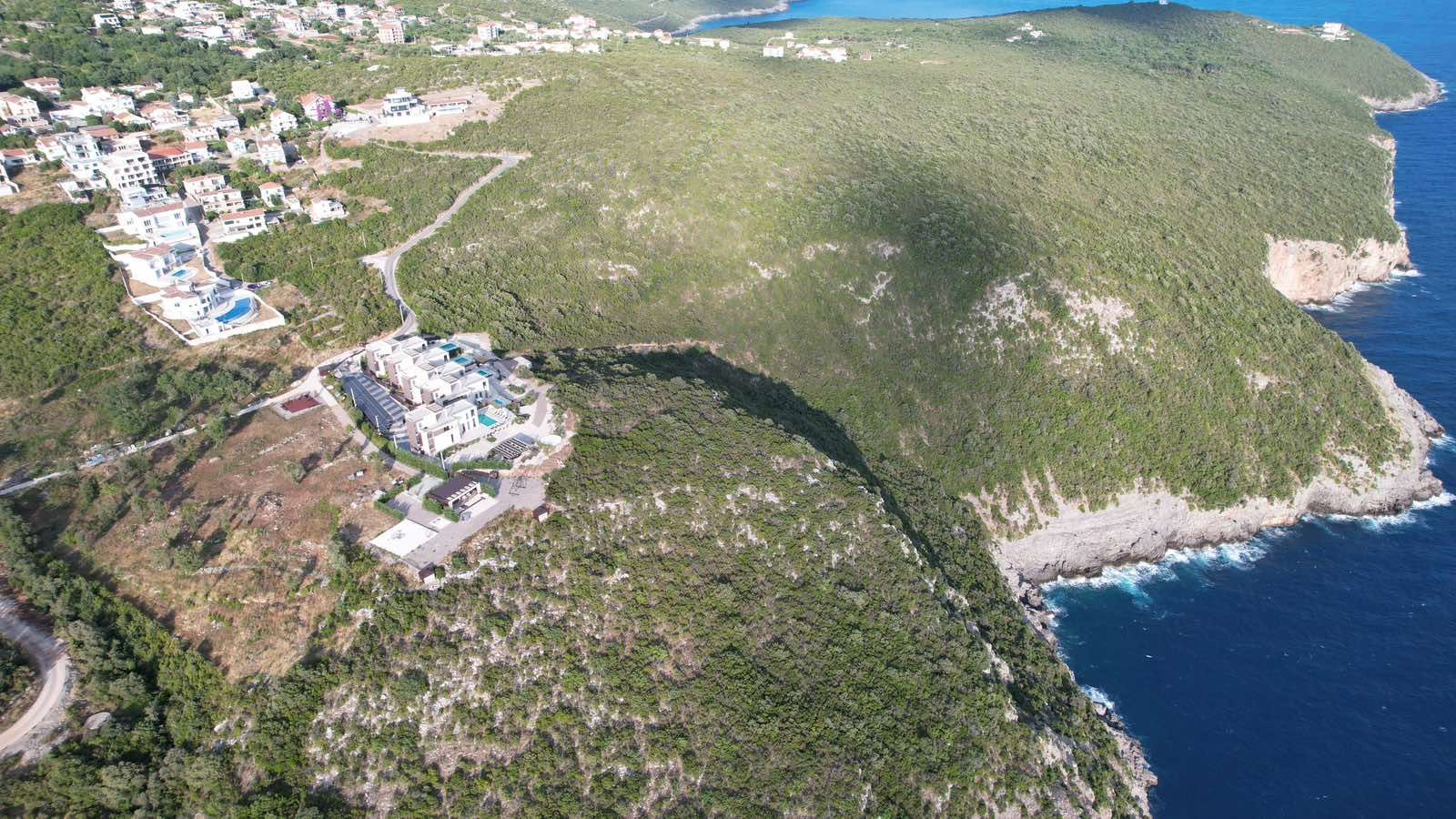Plac 1000m² sa UT uslovima i panoramskim pogledom na more – Krimovica, Kotor - Amfora Real Estate