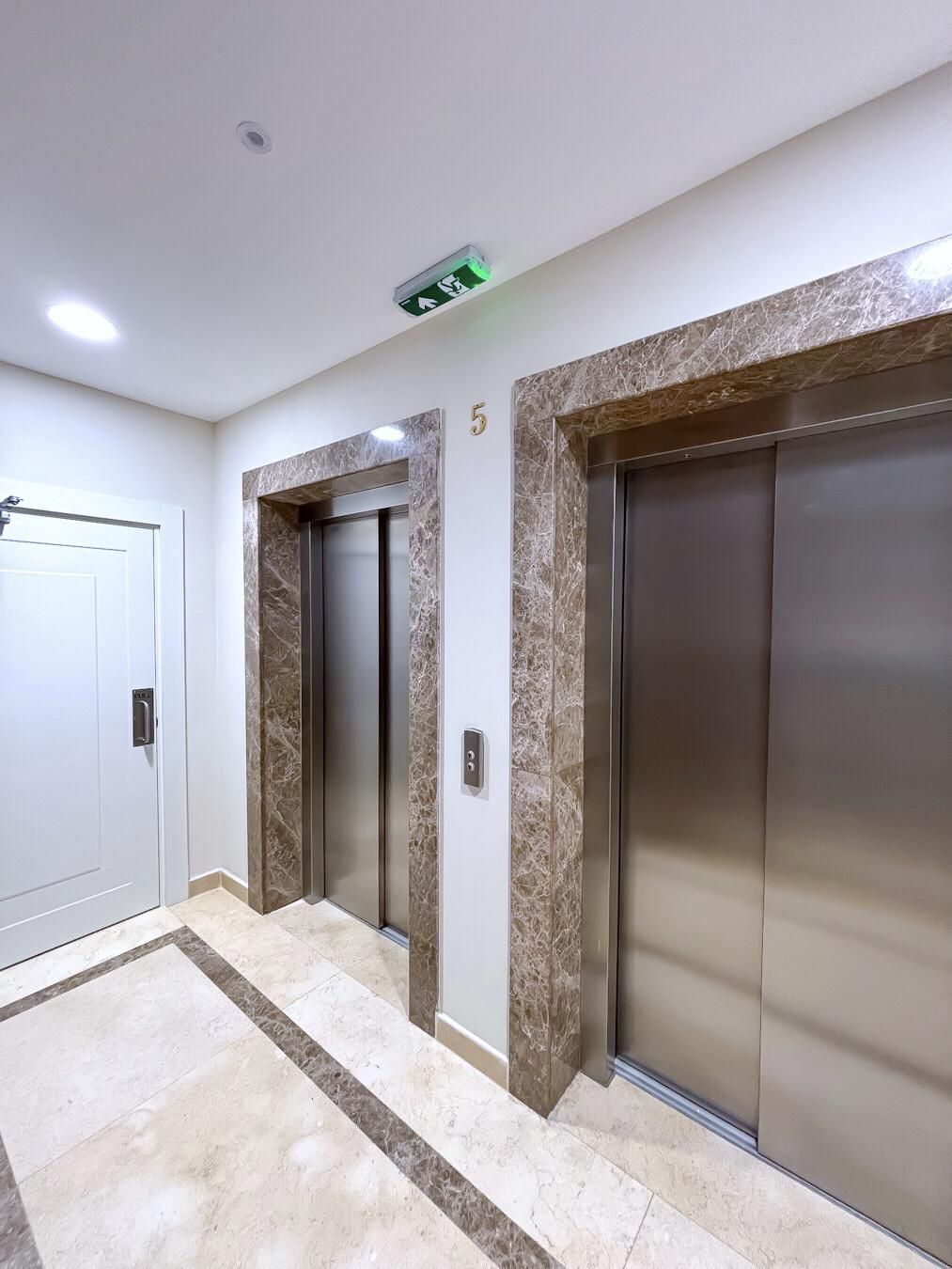 Prodaja luksuznog jednosobnog stana 40 m² sa panoramskim pogledom na more – Bečići, Skyline Resort - Amfora Real Estate