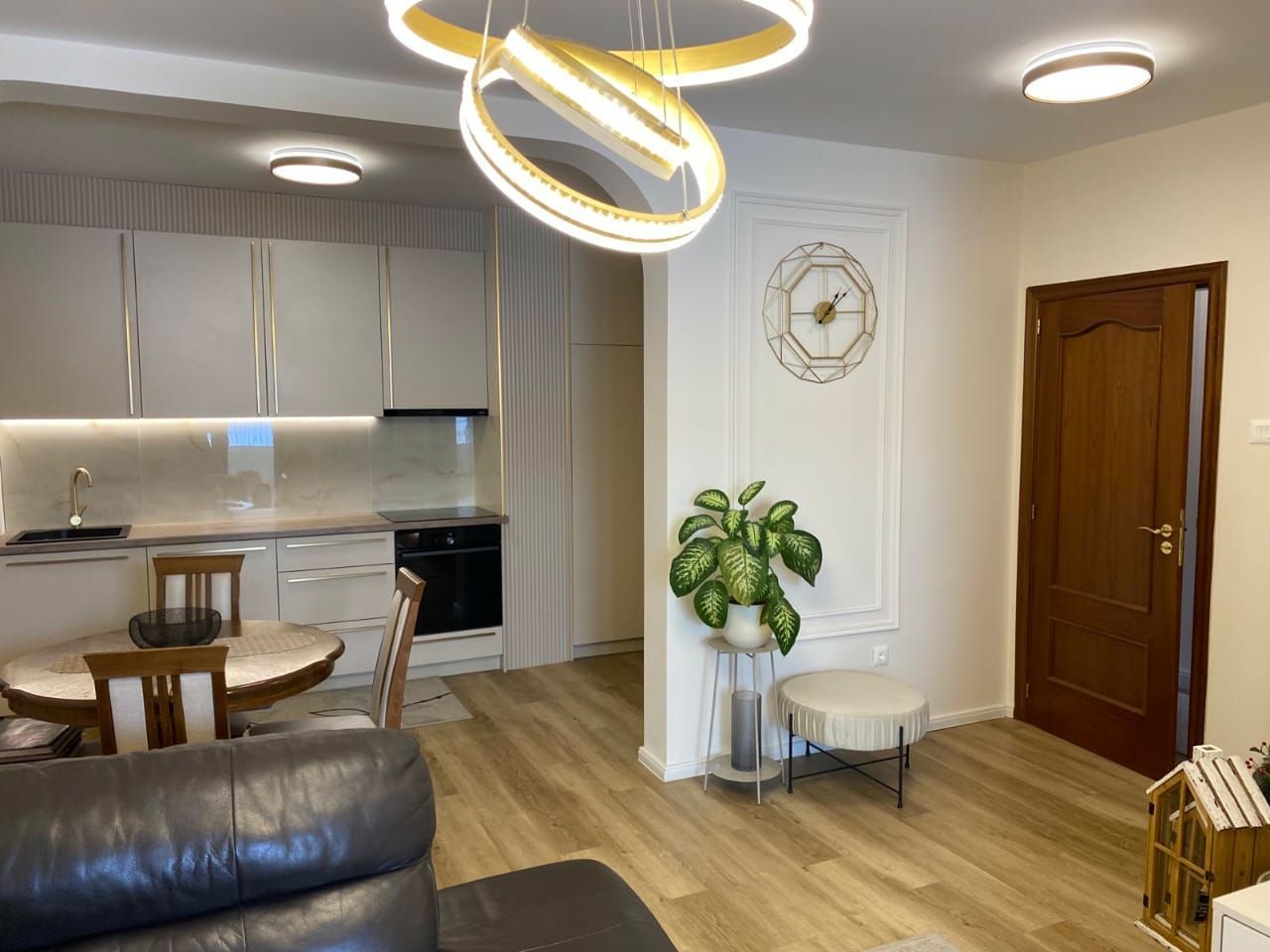 Dvosoban moderno opremljen stan 72 m² – Vezirov Most, Podgorica - Amfora Real Estate