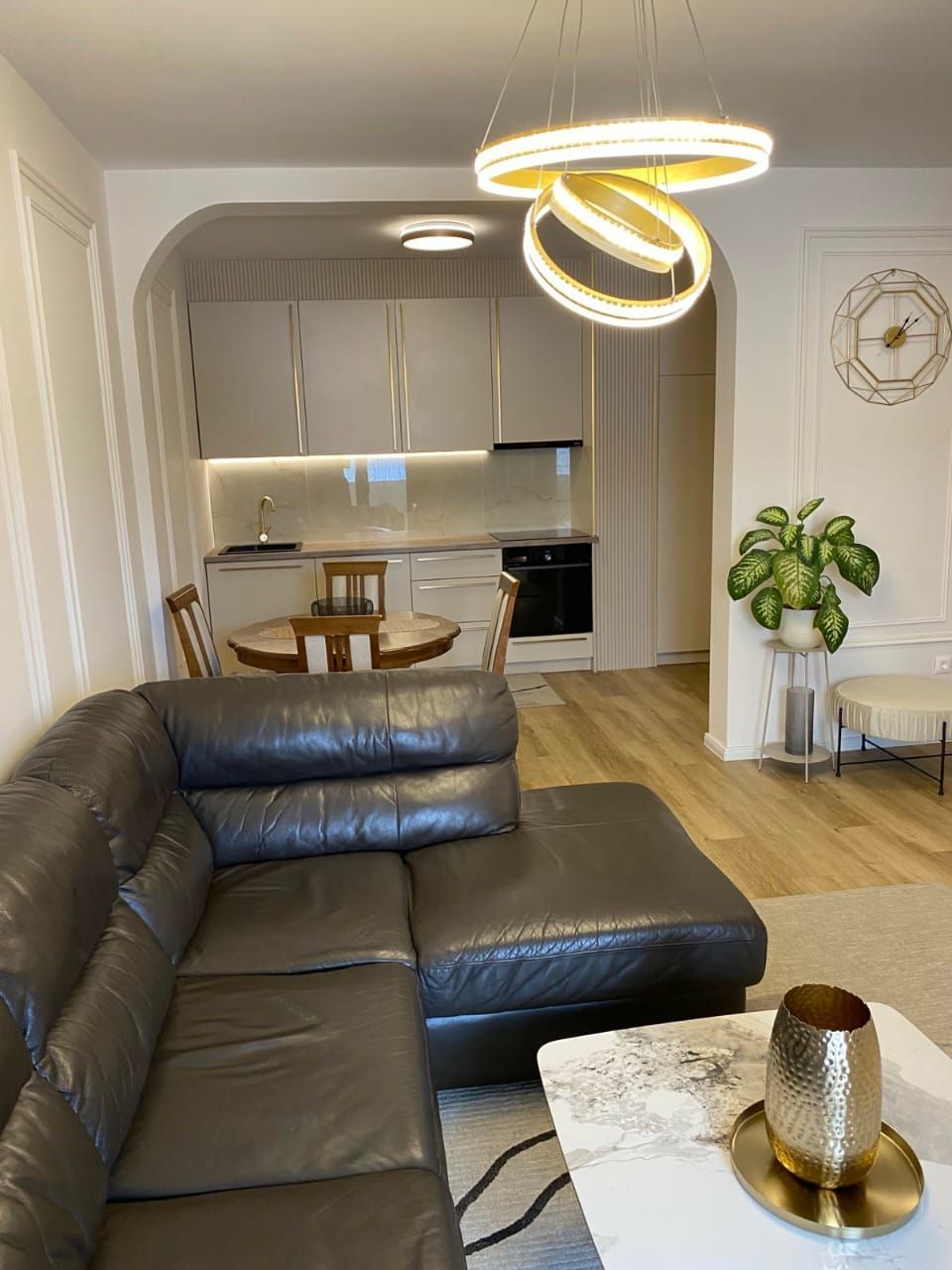 Dvosoban moderno opremljen stan 72 m² – Vezirov Most, Podgorica - Amfora Real Estate