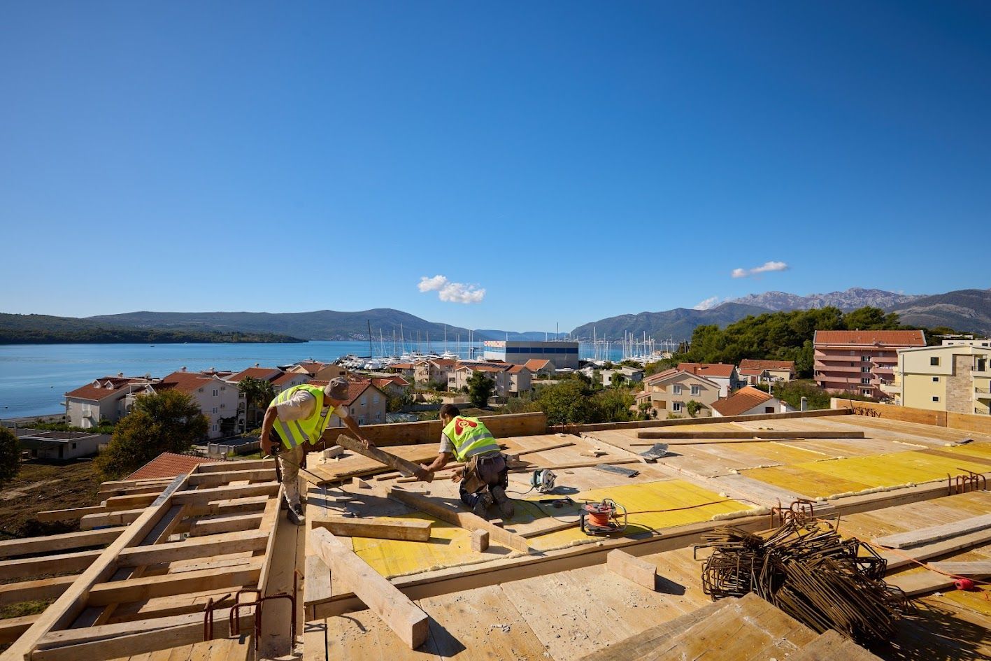 Jednosoban apartman 66.54m2 u novom kompleksu sa panoramskim pogledom na more – Tivat - Amfora Real Estate