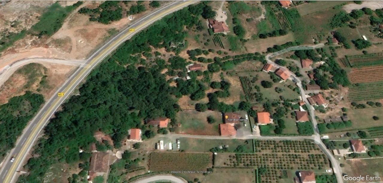 Plac 1200 m² – Farmaci, Podgorica, odlična lokacija za stambenu ili poslovnu gradnju - Amfora Real Estate