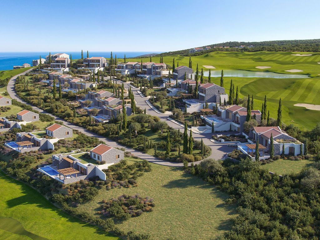 Luksuzna vila u ekskluzivnom naselju The Peaks – Golf Residences, Luštica Bay, sa panoramskim pogledom na Jadransko more i golf teren - Amfora Real Estate