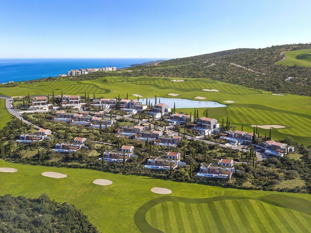Luksuzna vila u ekskluzivnom naselju The Peaks – Golf Residences, Luštica Bay, sa panoramskim pogledom na Jadransko more i golf teren - Amfora Real Estate