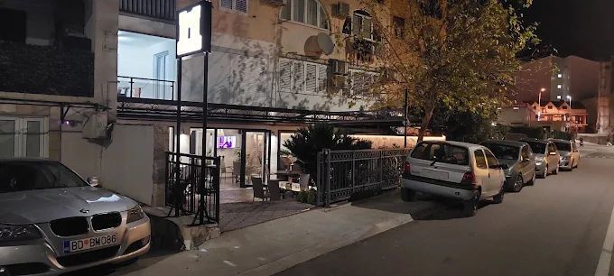 Na prodaju razrađena cafe–picerija 186 m², na odličnoj lokaciji u Budvi – sigurna investicija sa visokom zaradom - Amfora Real Estate