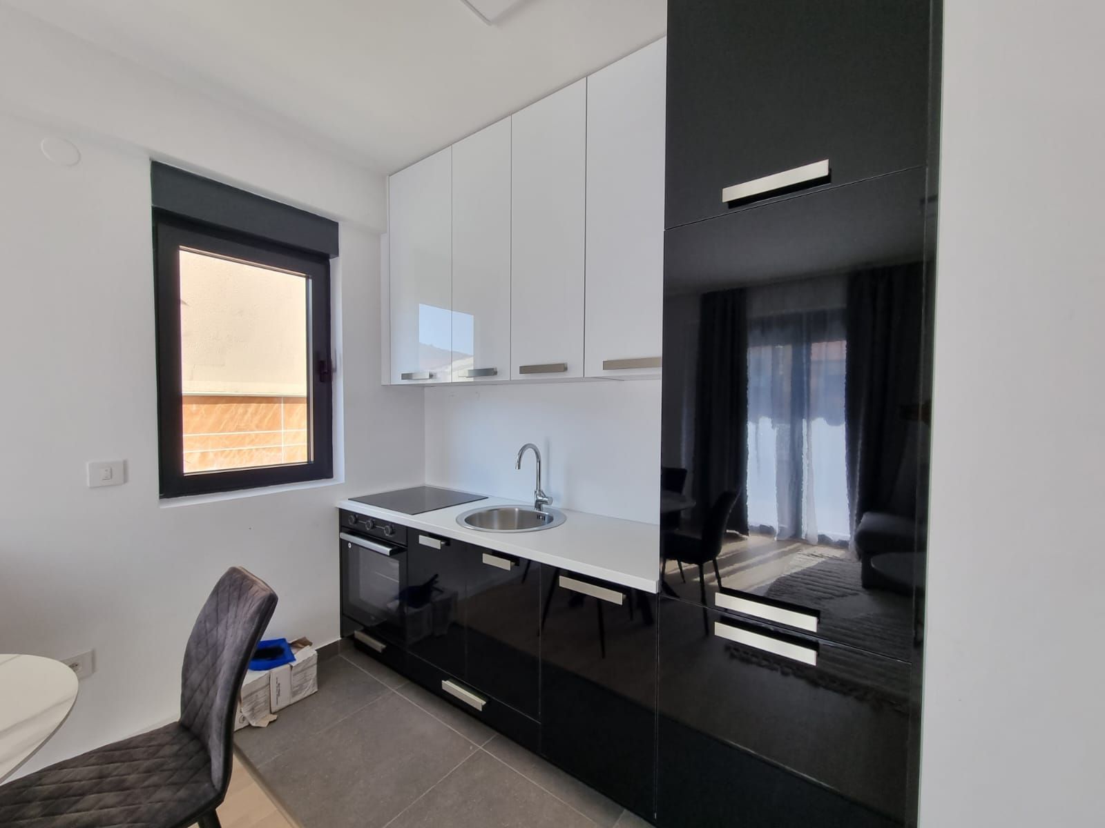 Moderan jednosoban stan 40 m² – Podkošljun, Budva  (IZDAVANJE NA DUZI PERIOD) - Amfora Real Estate