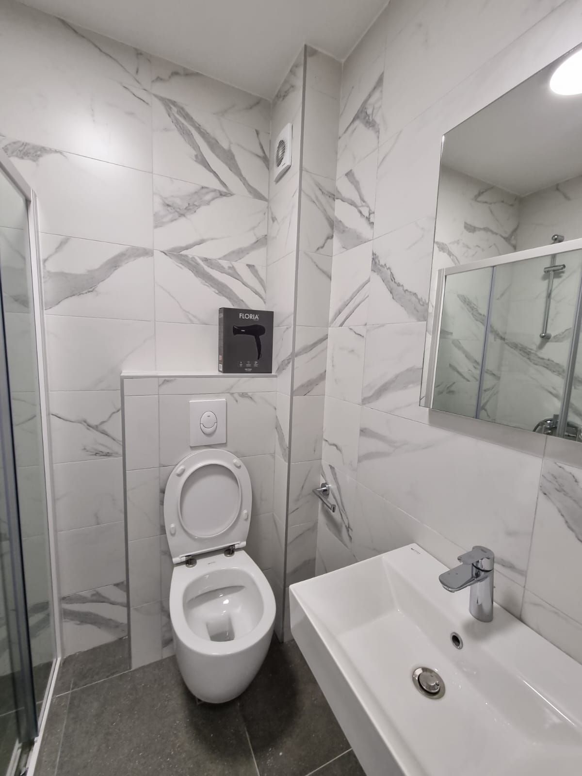 Moderan jednosoban stan 40 m² – Podkošljun, Budva  (IZDAVANJE NA DUZI PERIOD) - Amfora Real Estate