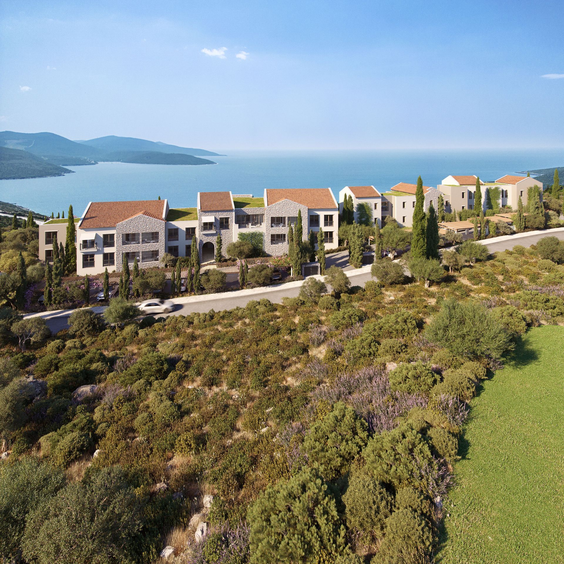 Dvosoban apartman sa pogledom na golf i more – 119,99 m² + dvorište 42,41 m², Luštica Bay (mogucnost odloženog plaćanja) - Amfora Real Estate