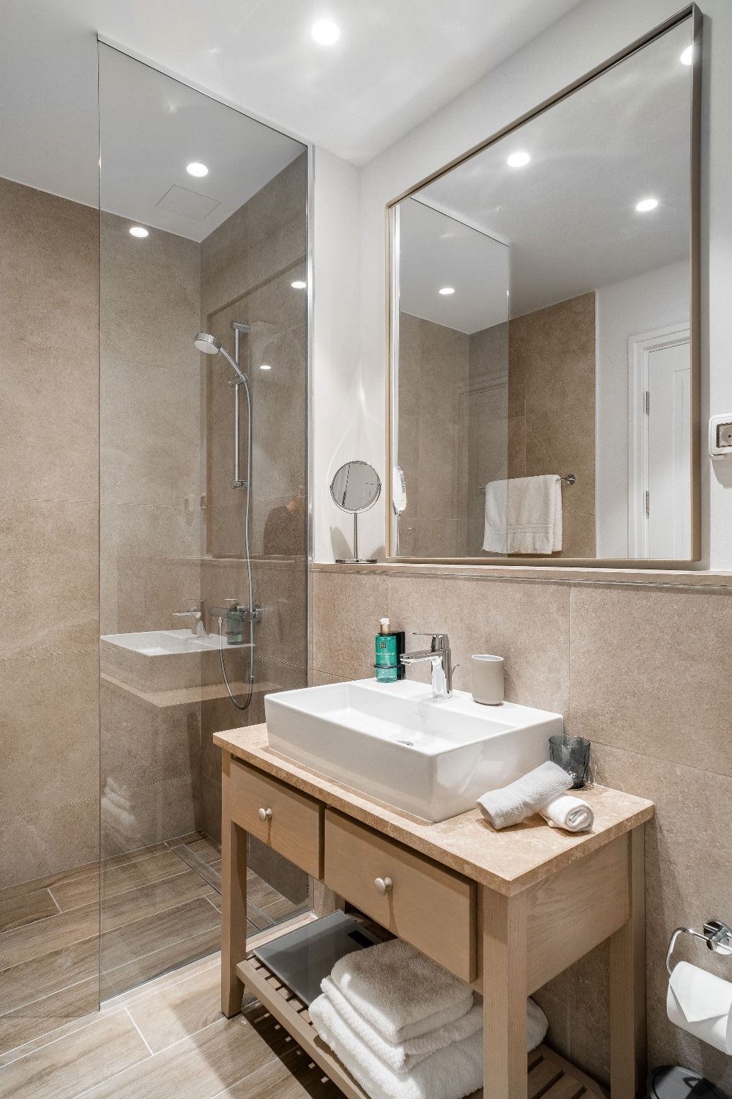 Ekskluzivan jednosoban apartman 72,05 m² – Luštica Bay, Centrale (fleksibilni uslovi plaćanja) - Amfora Real Estate