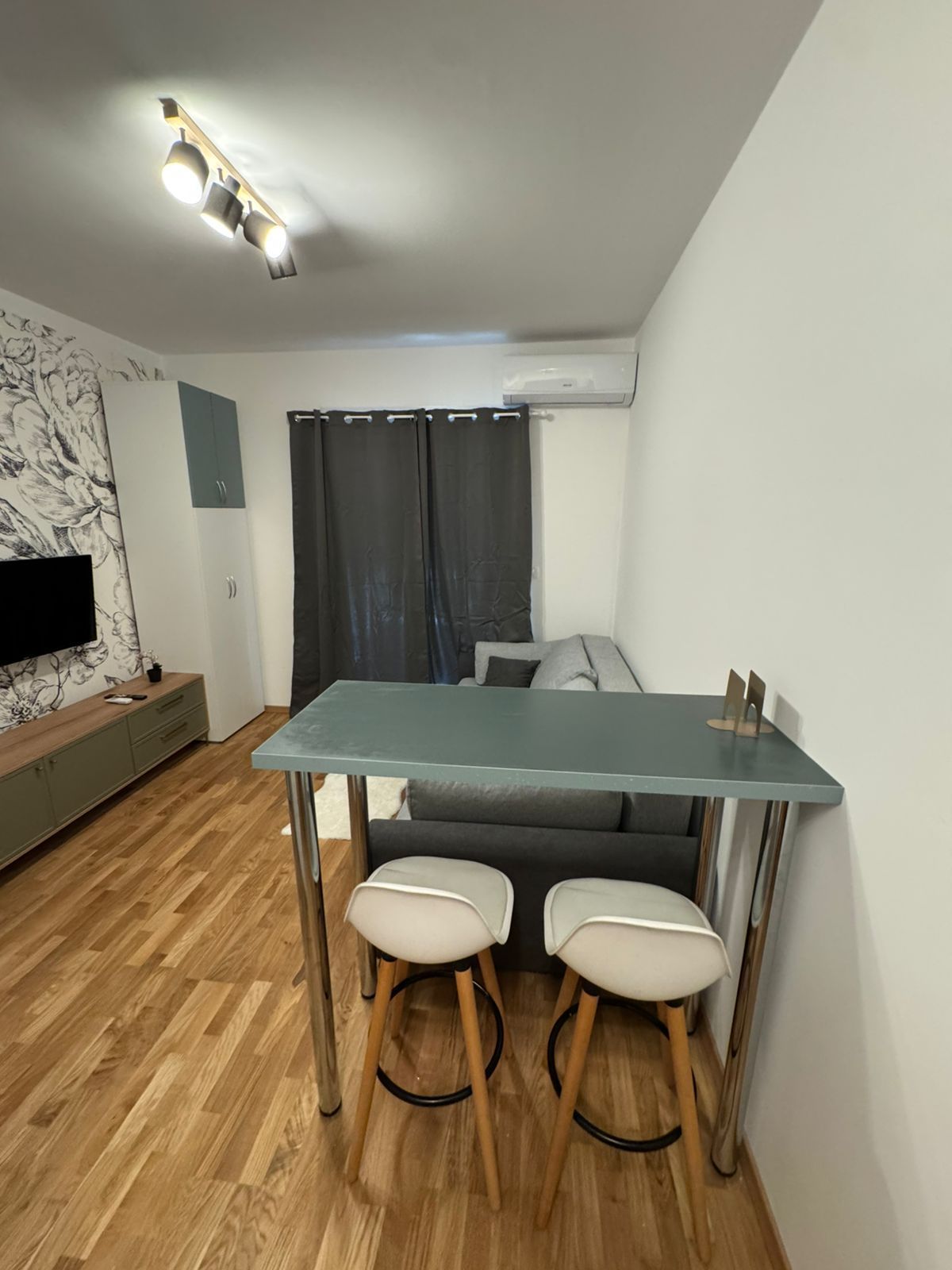 Nov opremljen studio apartman u Becicima (Izdavanje na duzi period)) - Amfora Real Estate