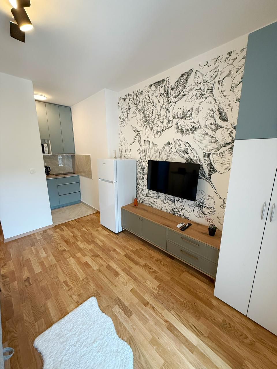 Nov opremljen studio apartman u Becicima (Izdavanje na duzi period)) - Amfora Real Estate