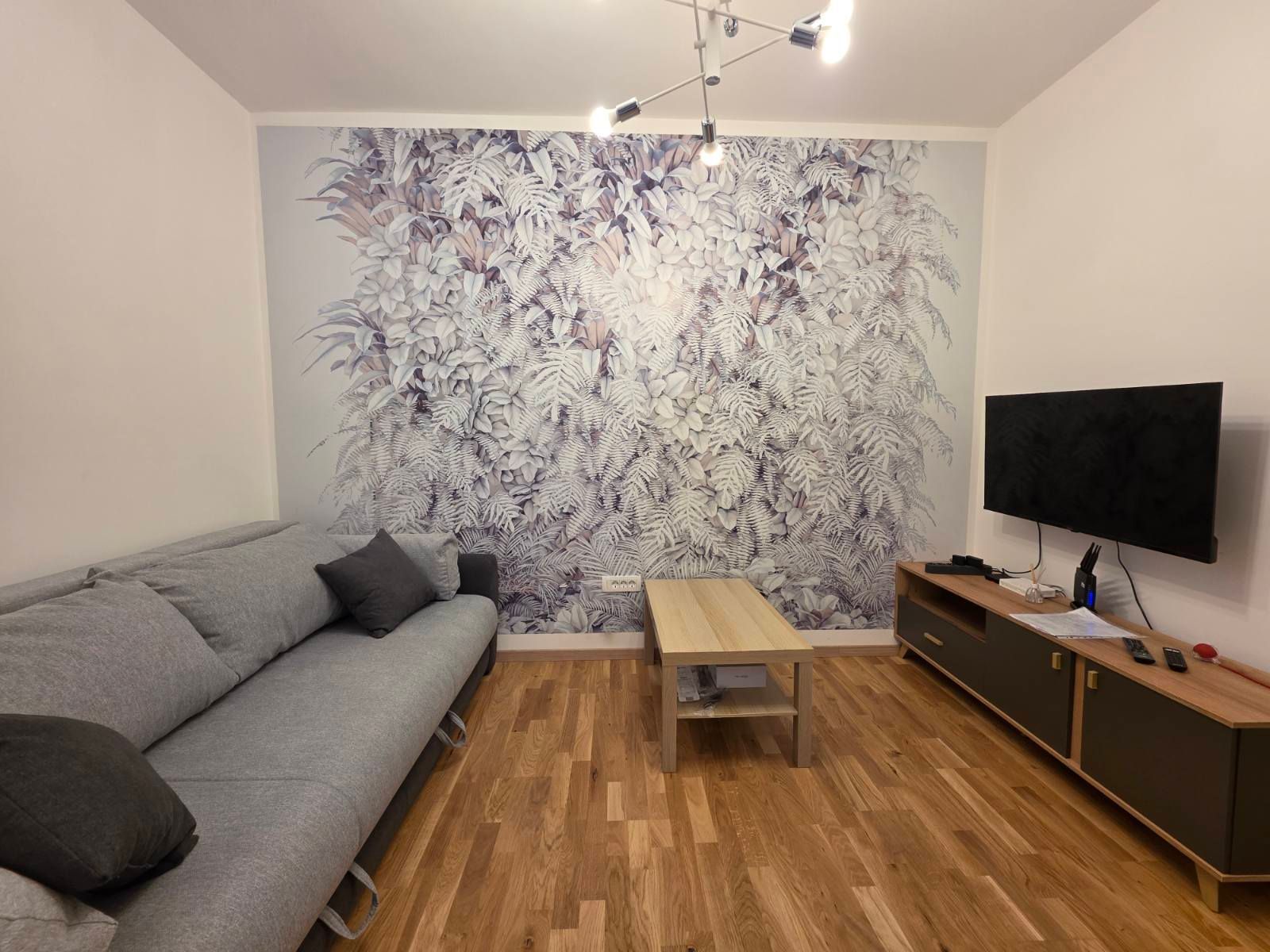 Nov moderno opremljen jednosoban stan 34m2 + 20m2 gratis terase u Becicima - Amfora Real Estate