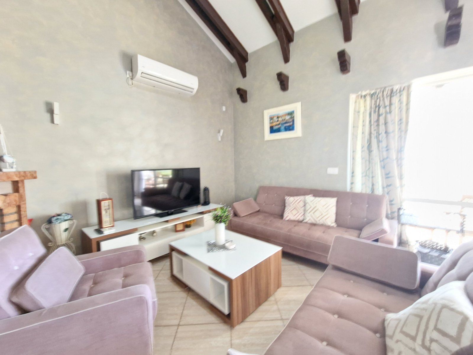 Prvi sprat luksuzne vile sa bazenom i panoramskim pogledom – Sveti Stefan (dugoročno izdavanje) - Amfora Real Estate