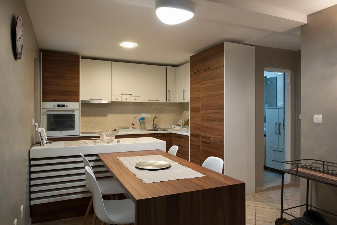 Prvi sprat luksuzne vile sa bazenom i panoramskim pogledom – Sveti Stefan (dugoročno izdavanje) - Amfora Real Estate