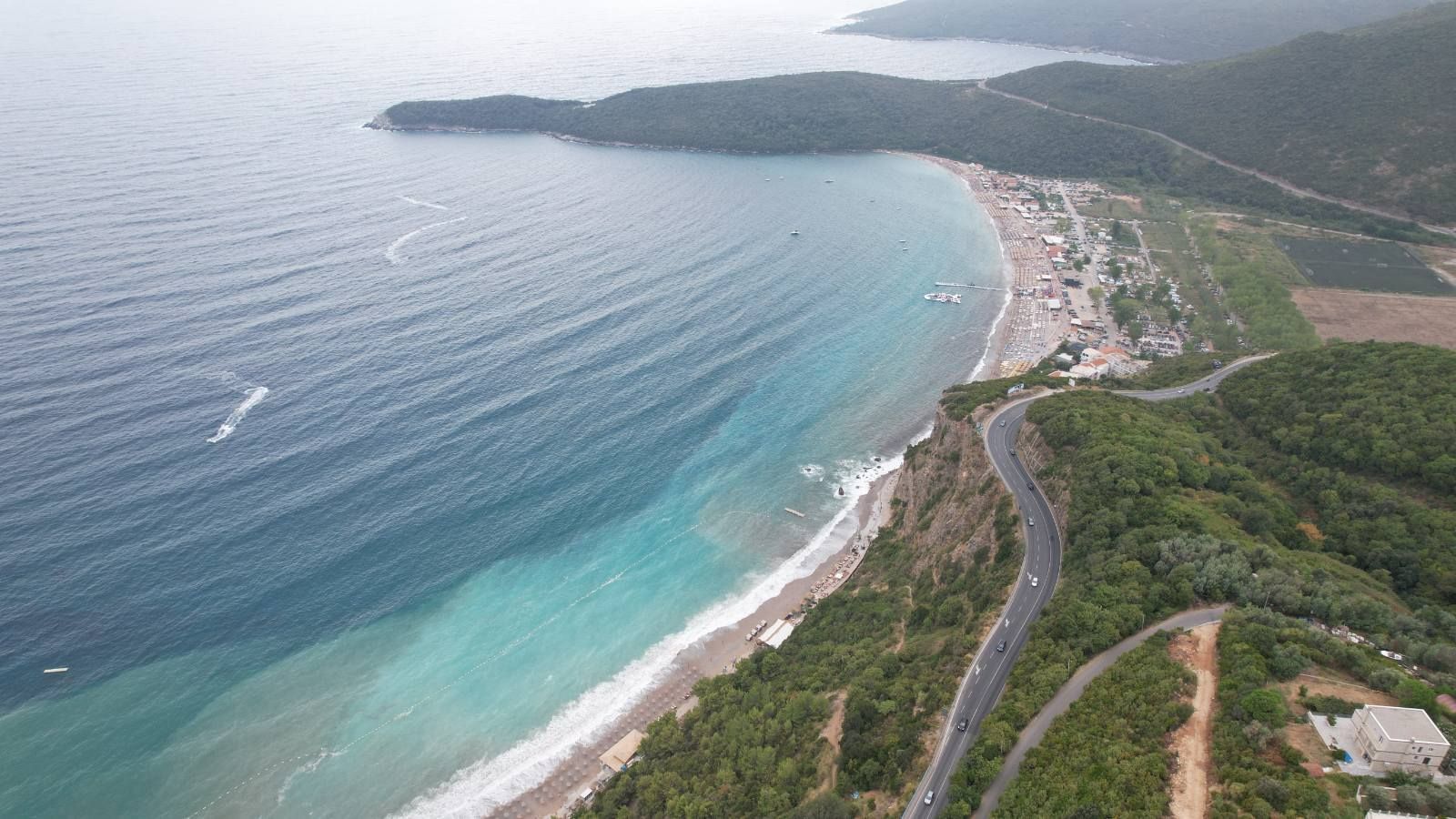 Urbanizovano zemljište 3.078 m² sa panoramskim pogledom na more za zajedničku gradnju u Prijevoru, Budva – mogućnost izgradnje 5.600 m² - Amfora Real Estate