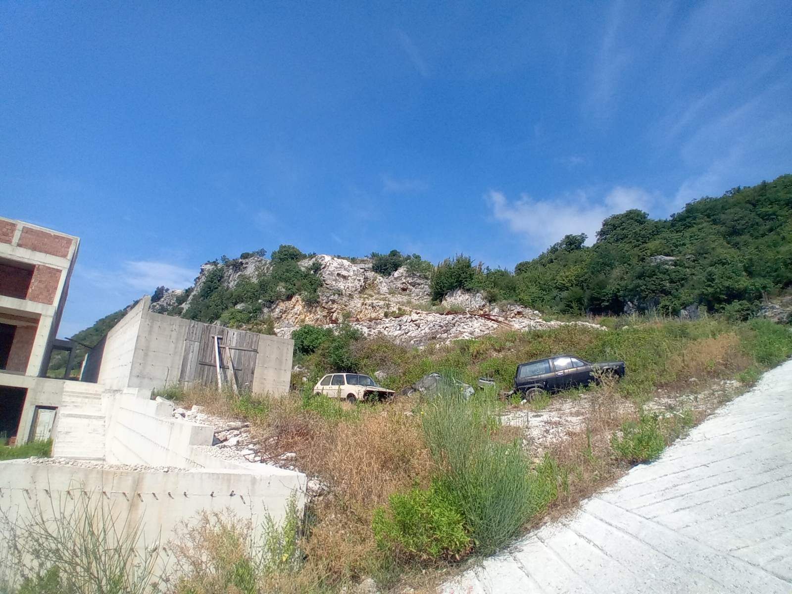 Herceg Novi – Trebesin, urbanizovan plac 1927 m² sa panoramskim pogledom na more - Amfora Real Estate