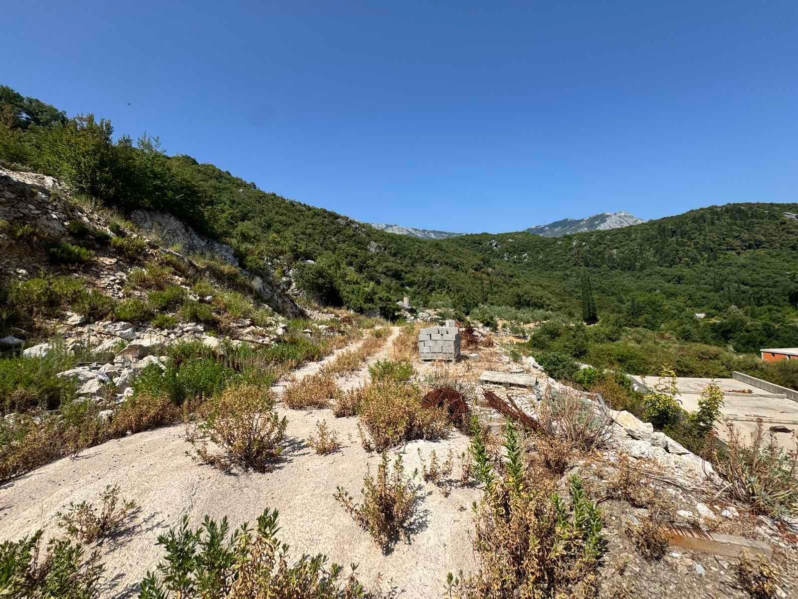 Herceg Novi – Trebesin, urbanizovan plac 1927 m² sa panoramskim pogledom na more - Amfora Real Estate