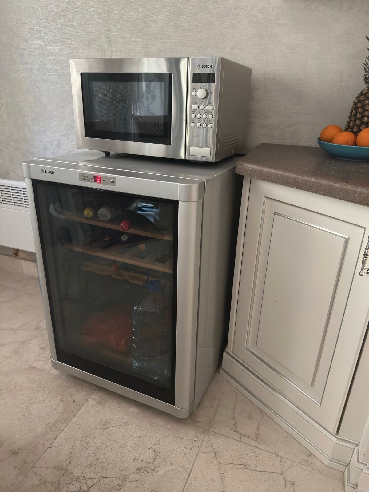 Kuća 176 m² sa bazenom i parking mestom u Lastvi Grbaljskoj, Budva  (Izdavanje na duži period) - Amfora Real Estate