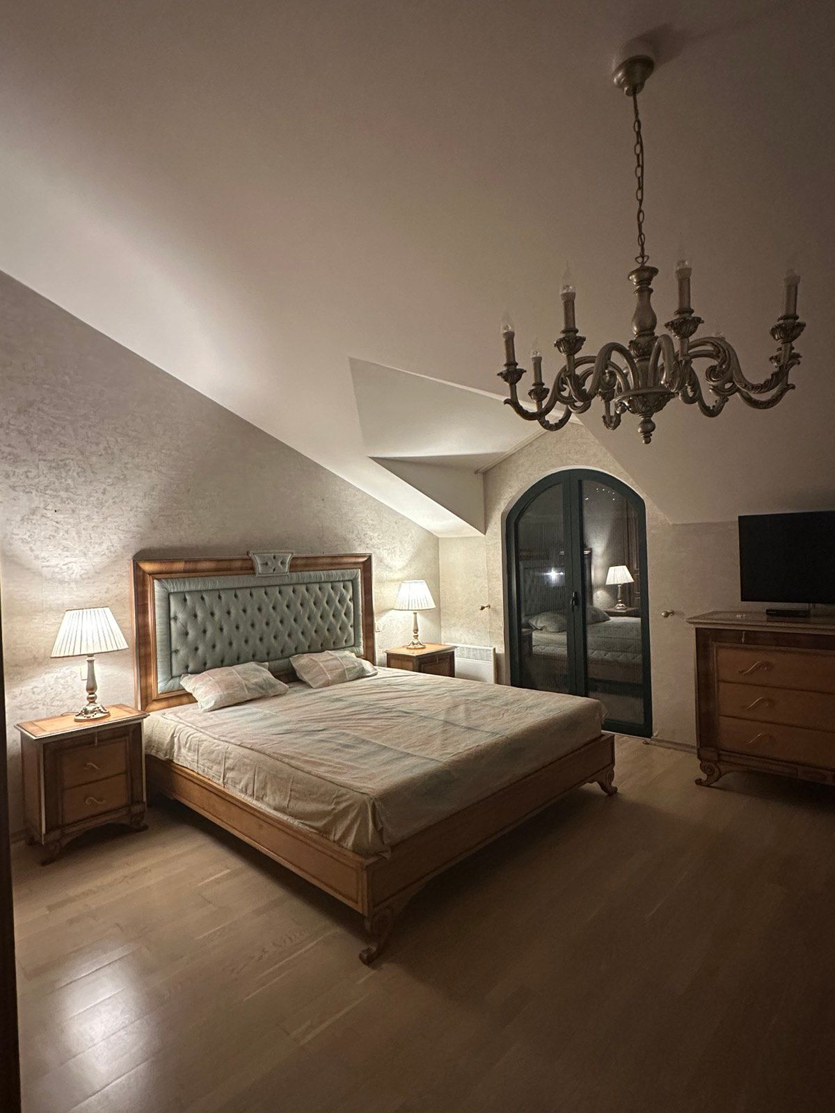 Kuća 176 m² sa bazenom i parking mestom u Lastvi Grbaljskoj, Budva  (Izdavanje na duži period) - Amfora Real Estate