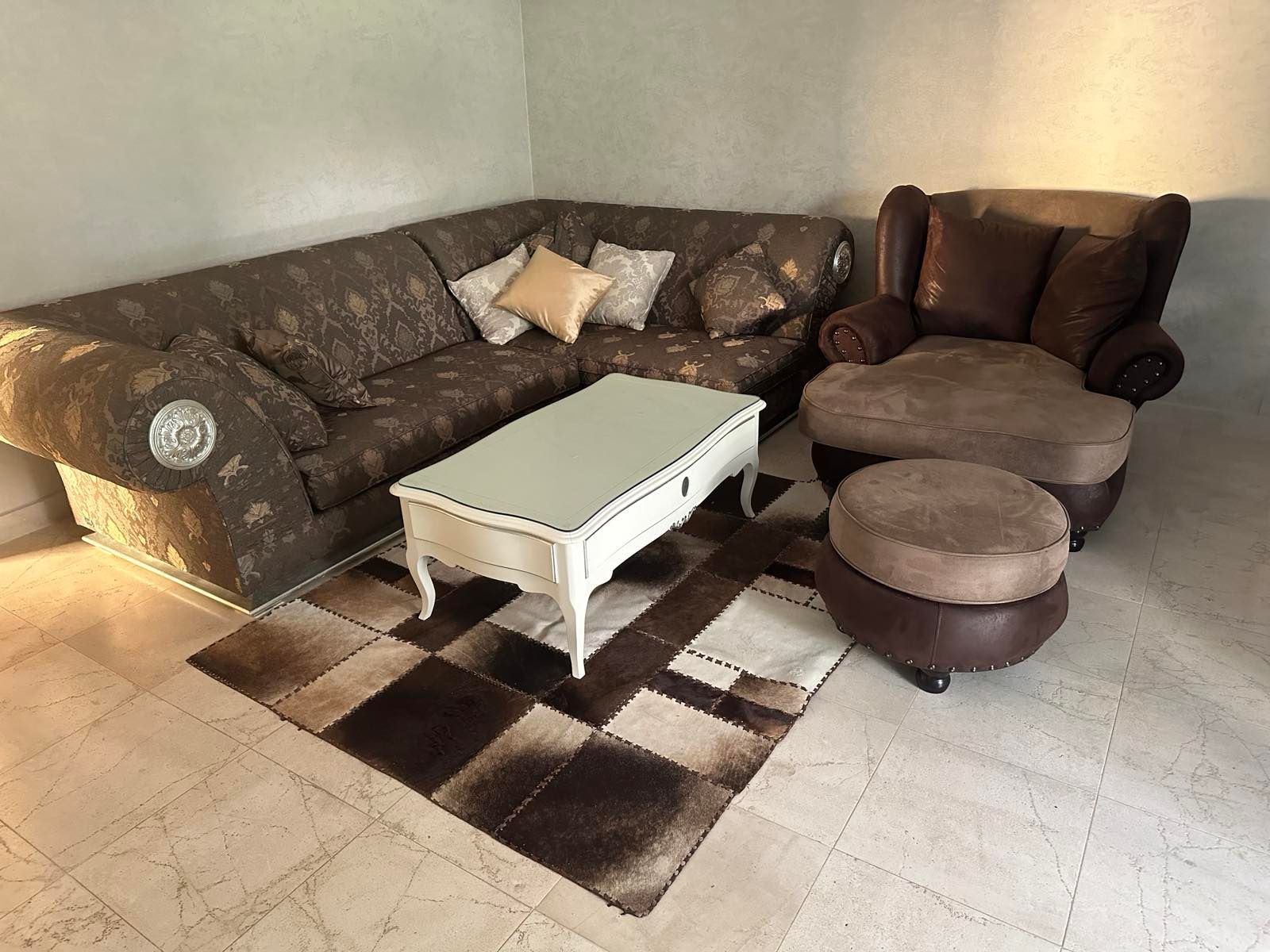 Kuća 176 m² sa bazenom i parking mestom u Lastvi Grbaljskoj, Budva  (Izdavanje na duži period) - Amfora Real Estate