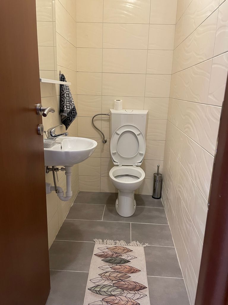 Dvosoban stan 113 m² sa terasom i parkingom, Petrovac – Izdavanje na duži period - Amfora Real Estate