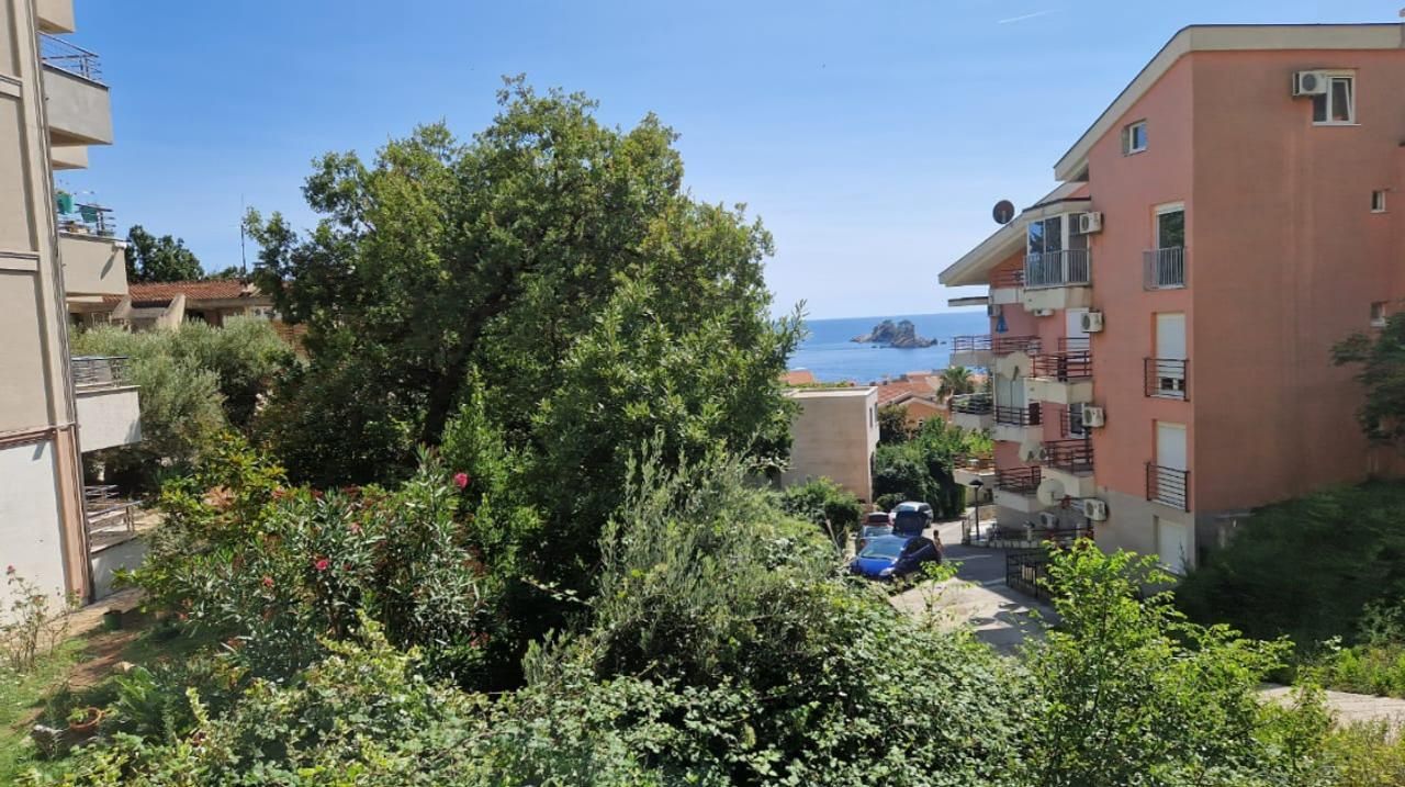 Dvosoban stan 113 m² sa terasom i parkingom, Petrovac – Izdavanje na duži period - Amfora Real Estate