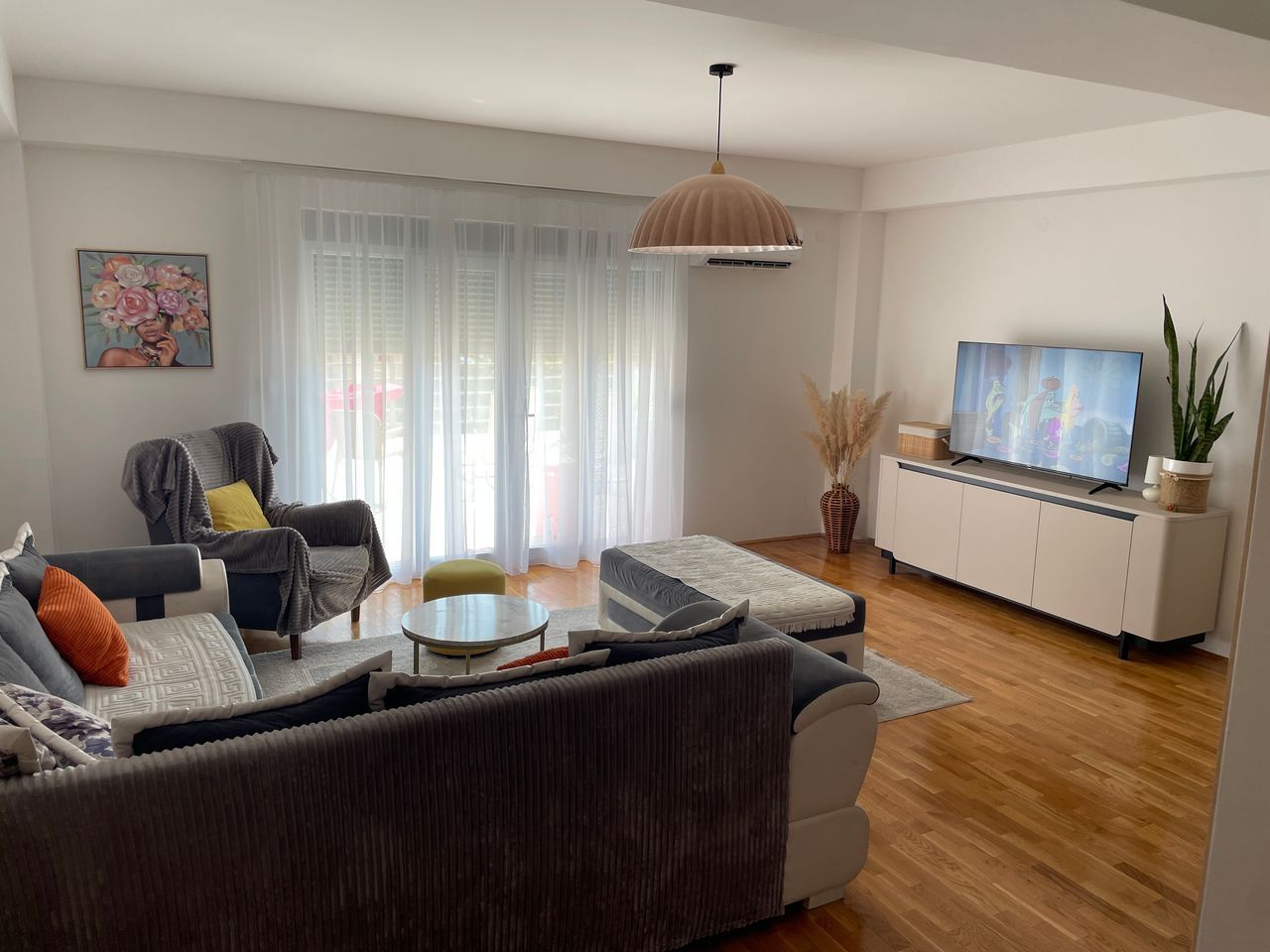 Dvosoban stan 113 m² sa terasom i parkingom, Petrovac – Izdavanje na duži period - Amfora Real Estate