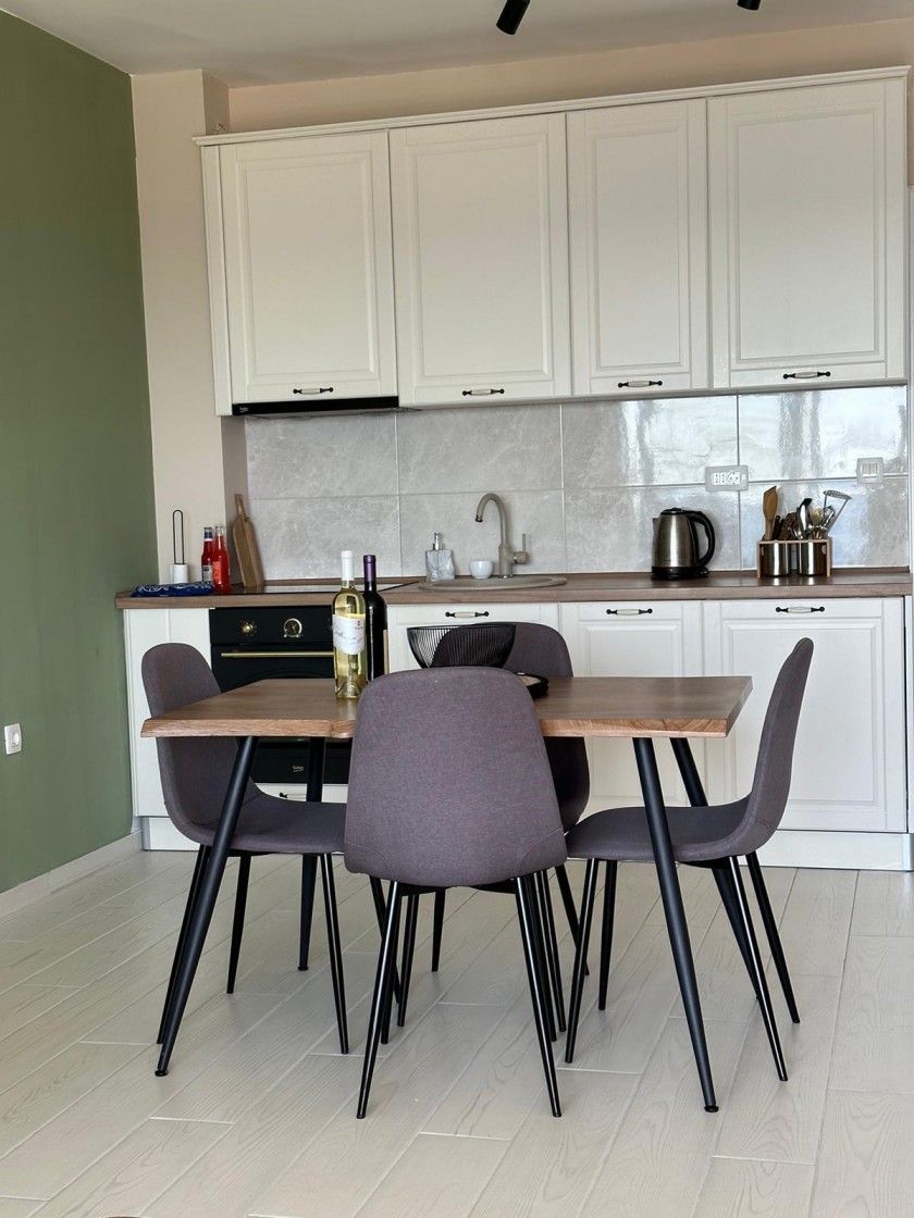 Moderno opremljen jednosoban stan sa spektakularnim pogledom na more,  Pržno, Budva (na duzi period,Dostupan od 01.09)) - Amfora Real Estate