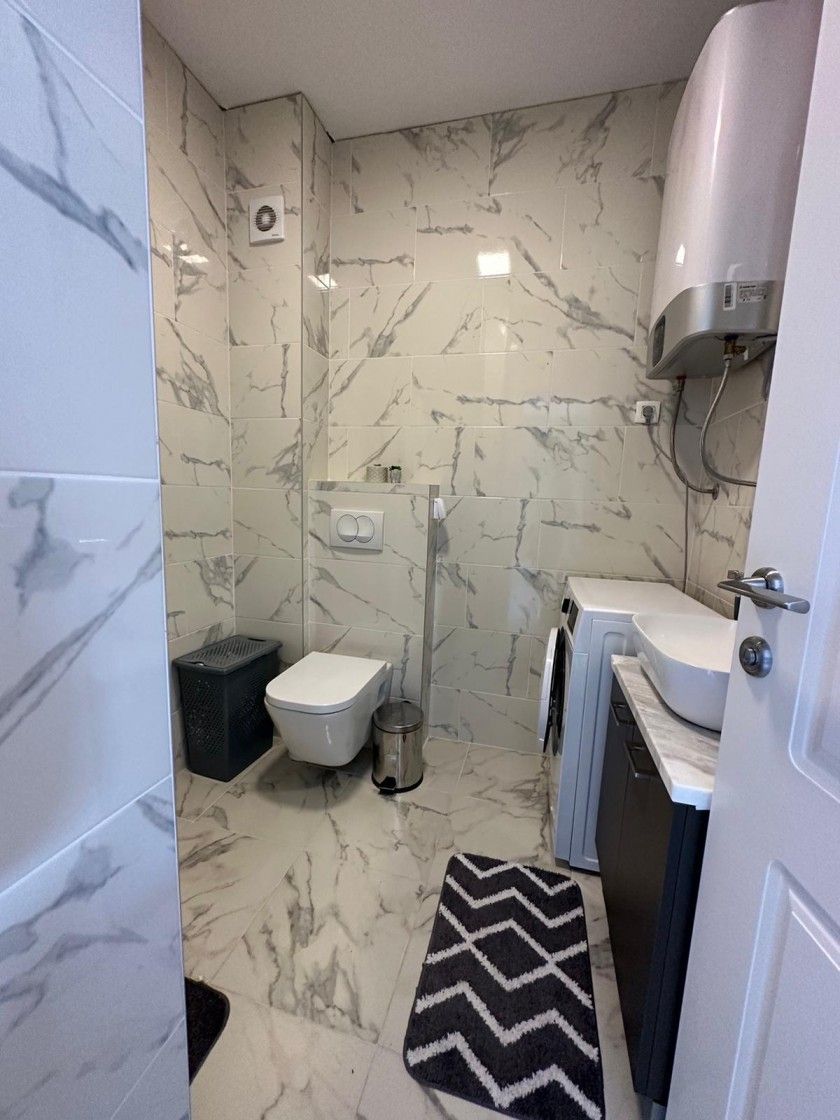 Moderno opremljen jednosoban stan sa spektakularnim pogledom na more,  Pržno, Budva (na duzi period,Dostupan od 01.09)) - Amfora Real Estate