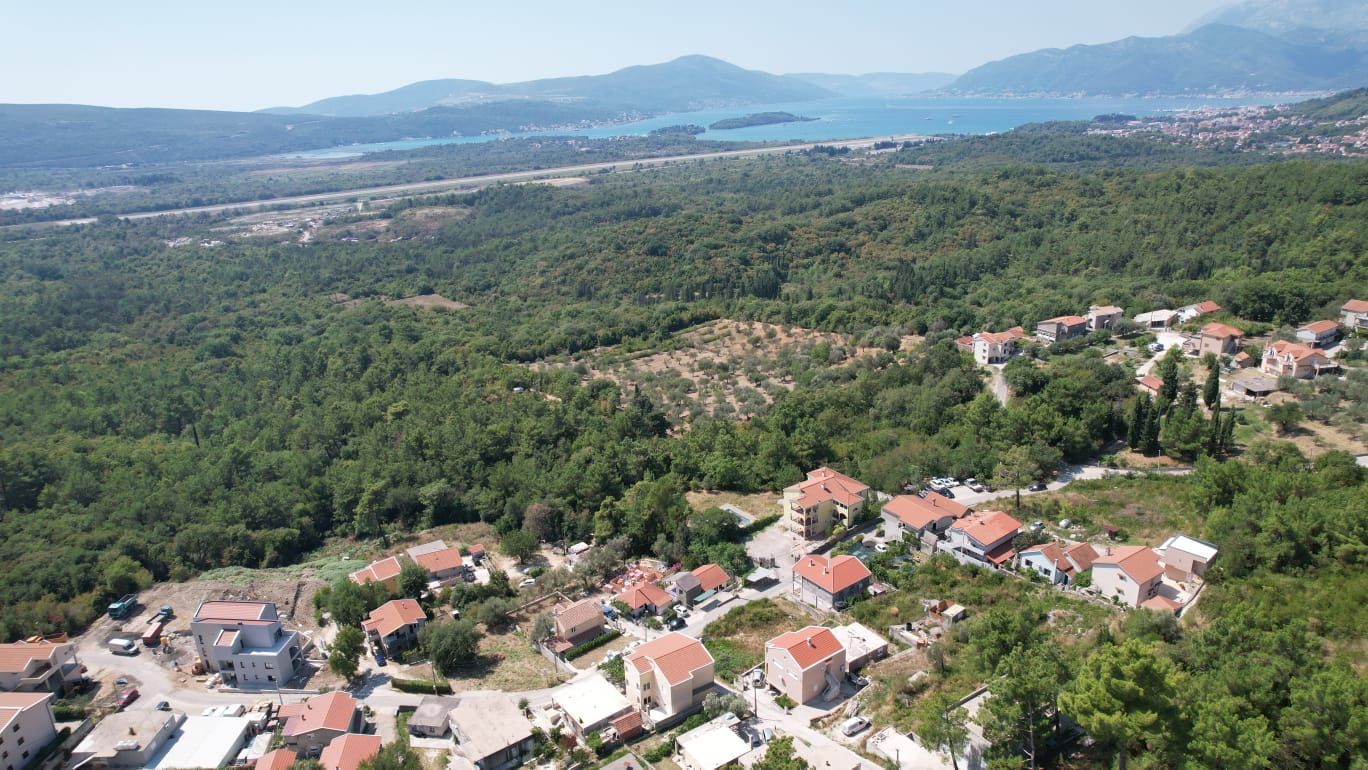 Urbanizovano zemljište 7.700 m² sa mogućnošću gradnje 4.652 m² – Kavač, Kotor - Amfora Real Estate
