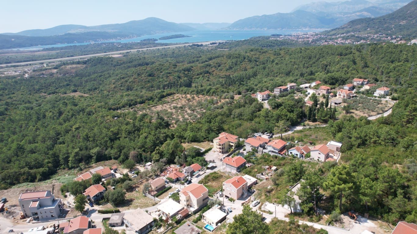 Urbanizovano zemljište 7.700 m² sa mogućnošću gradnje 4.652 m² – Kavač, Kotor - Amfora Real Estate