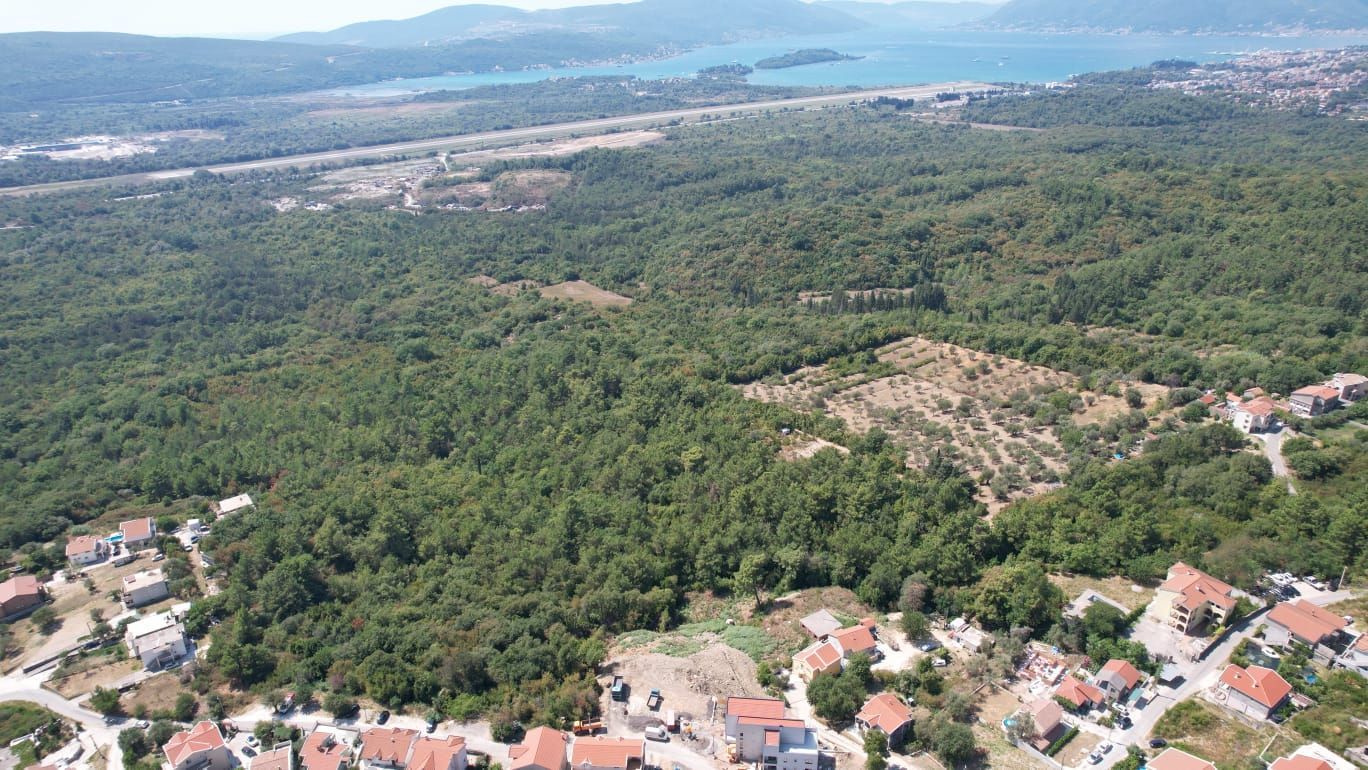 Urbanizovano zemljište 7.700 m² sa mogućnošću gradnje 4.652 m² – Kavač, Kotor - Amfora Real Estate