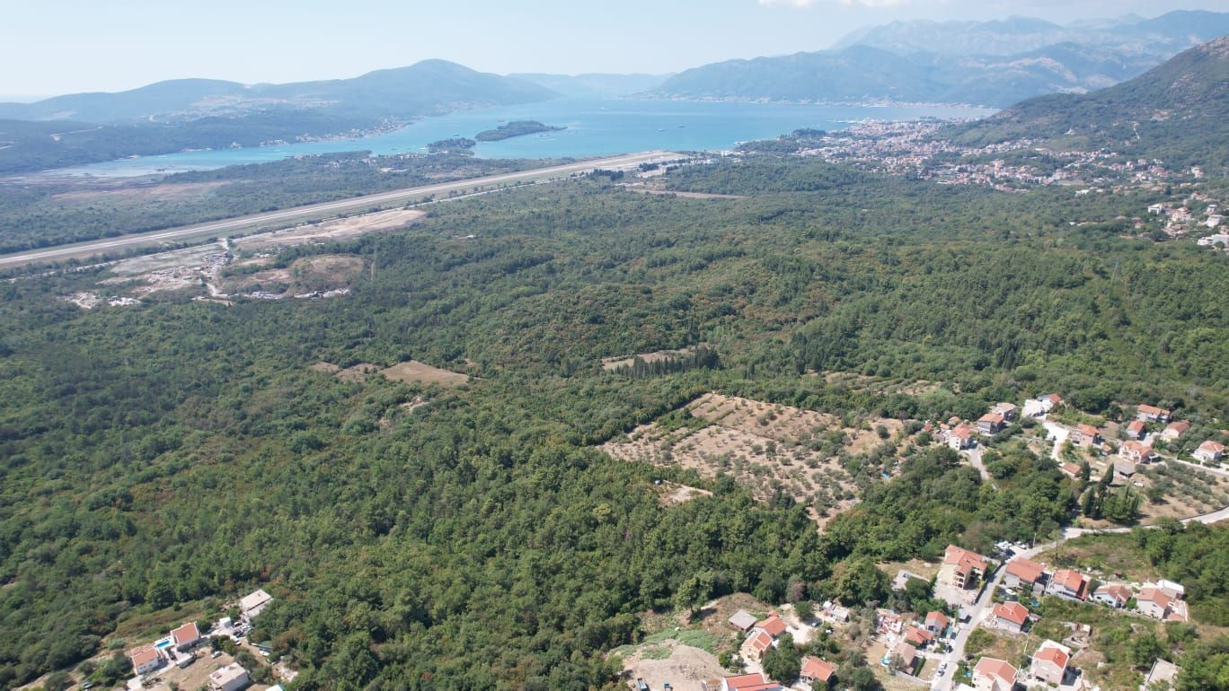 Urbanizovano zemljište 7.700 m² sa mogućnošću gradnje 4.652 m² – Kavač, Kotor - Amfora Real Estate