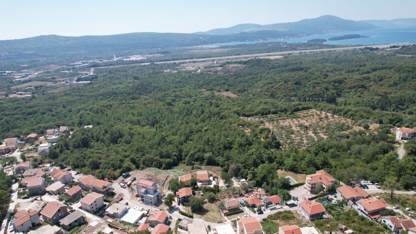 Urbanizovano zemljište 7.700 m² sa mogućnošću gradnje 4.652 m² – Kavač, Kotor - Amfora Real Estate