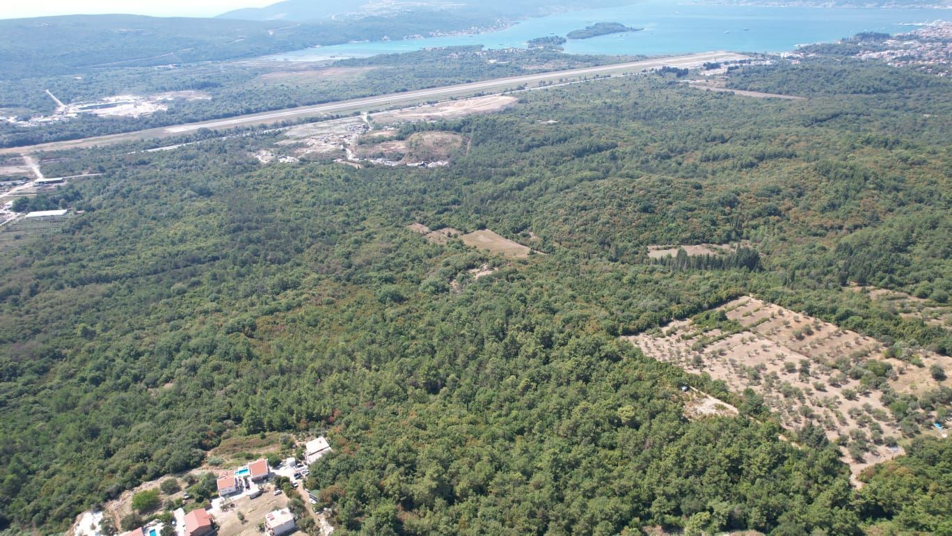 Urbanizovano zemljište 7.700 m² sa mogućnošću gradnje 4.652 m² – Kavač, Kotor - Amfora Real Estate