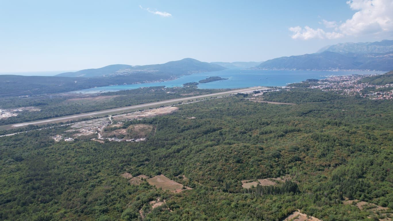 Urbanizovano zemljište 7.700 m² sa mogućnošću gradnje 4.652 m² – Kavač, Kotor - Amfora Real Estate